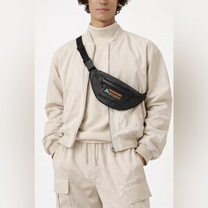 VINTAGE - Everest Leather Crossbody Belt Bag